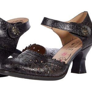L'ARTISTE VISIONARY ANKLE STRAP SHOE GOTH EMBOSSED FLORAL PUMP 9 40 Spring Step